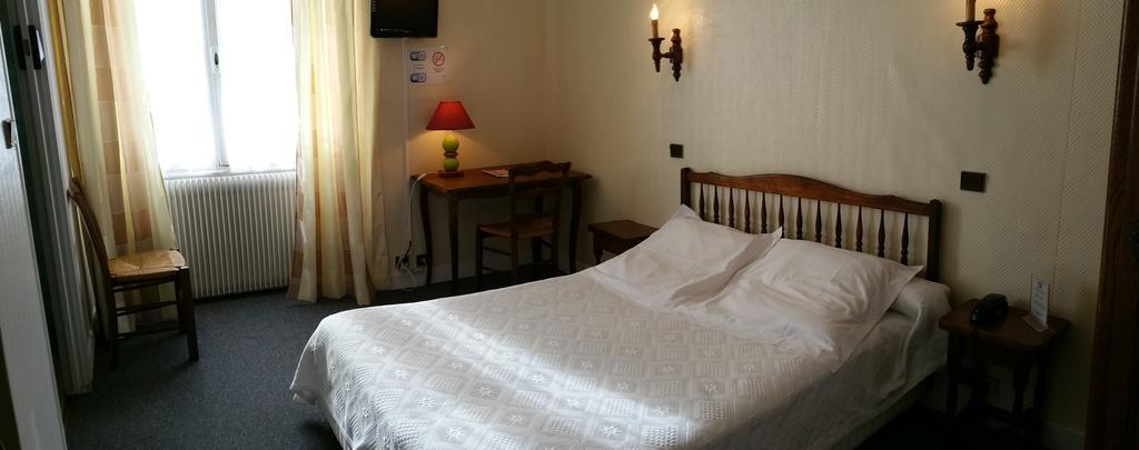 Hotel A Notre Dame Ла-Шатр Экстерьер фото